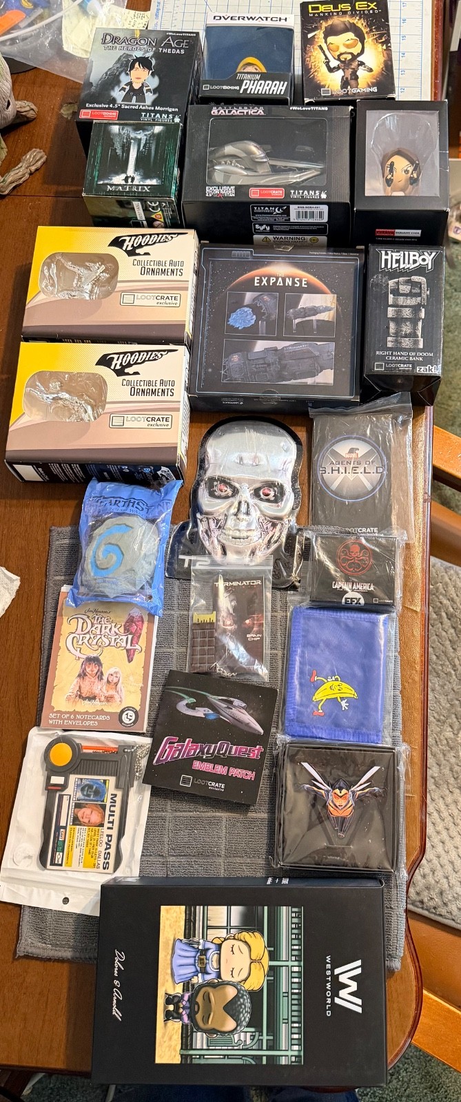 Loot Crate Lot of 21 Differtent Items, New, Great Instant Collection, Xmas Gifts
