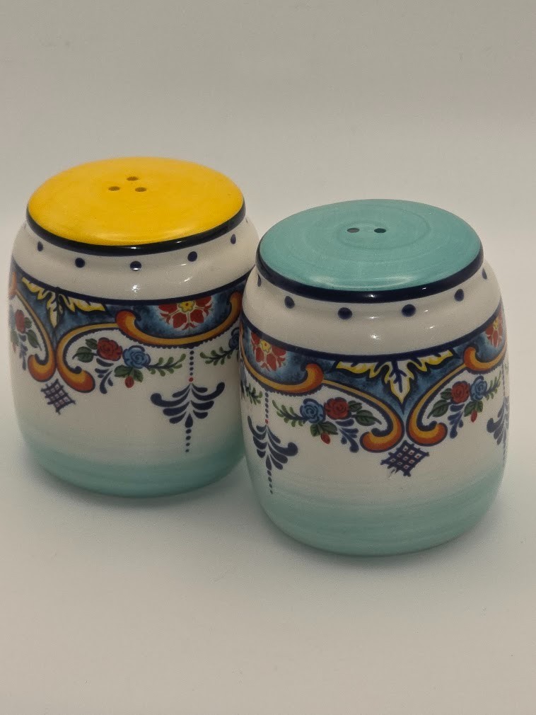 EURO CERAMICA SALT & PEPPER SHAKERS 3