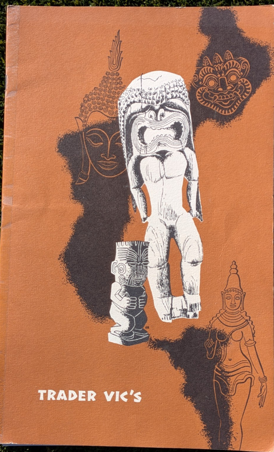 RARE 1976 Trader Vic\'s  Seattle Restaurant Menu Mint Condition 50 Years Old