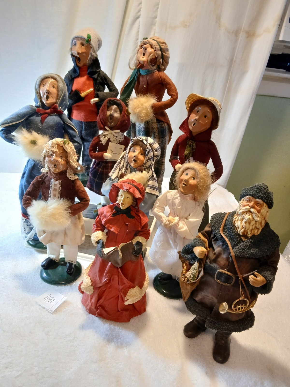 byers choice Christmas Lot .8 Byers CHOICE Dolls .One HAS Hand Damaged. 2 Extera byers choice Christmas Lot .8 Byers CHOICE Dolls .One HAS Hand Damaged. 2 Extera