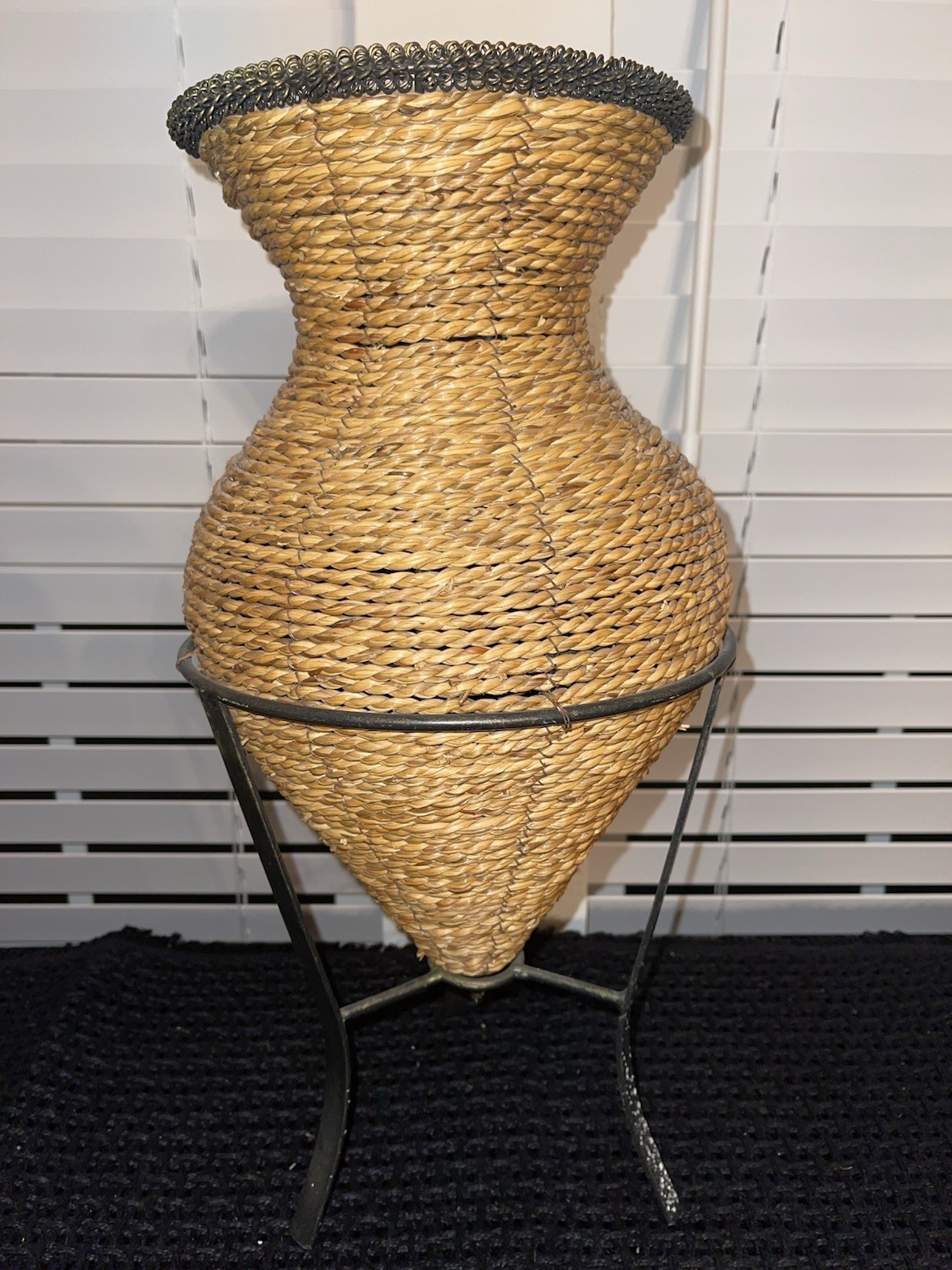 VTG XL Woven Metal & Rope Fiber Basket Shaped Vase/Unbrella Stand W/Tripod Legs