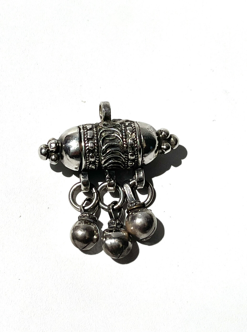 antique yemenite filigree Sterling silver Amulet pendant Talisman Taweez antique yemenite filigree Sterling silver Amulet pendant Talisman Taweez