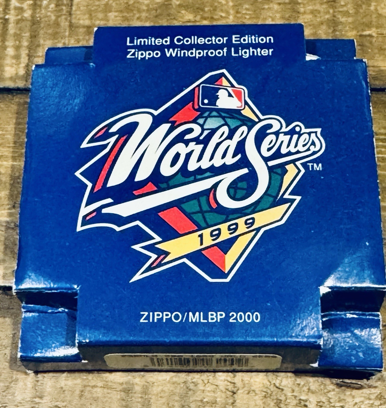 1999 Zippo New York Yankees World Series Lighter 239MLB.200 Tin Sleeve New NOS