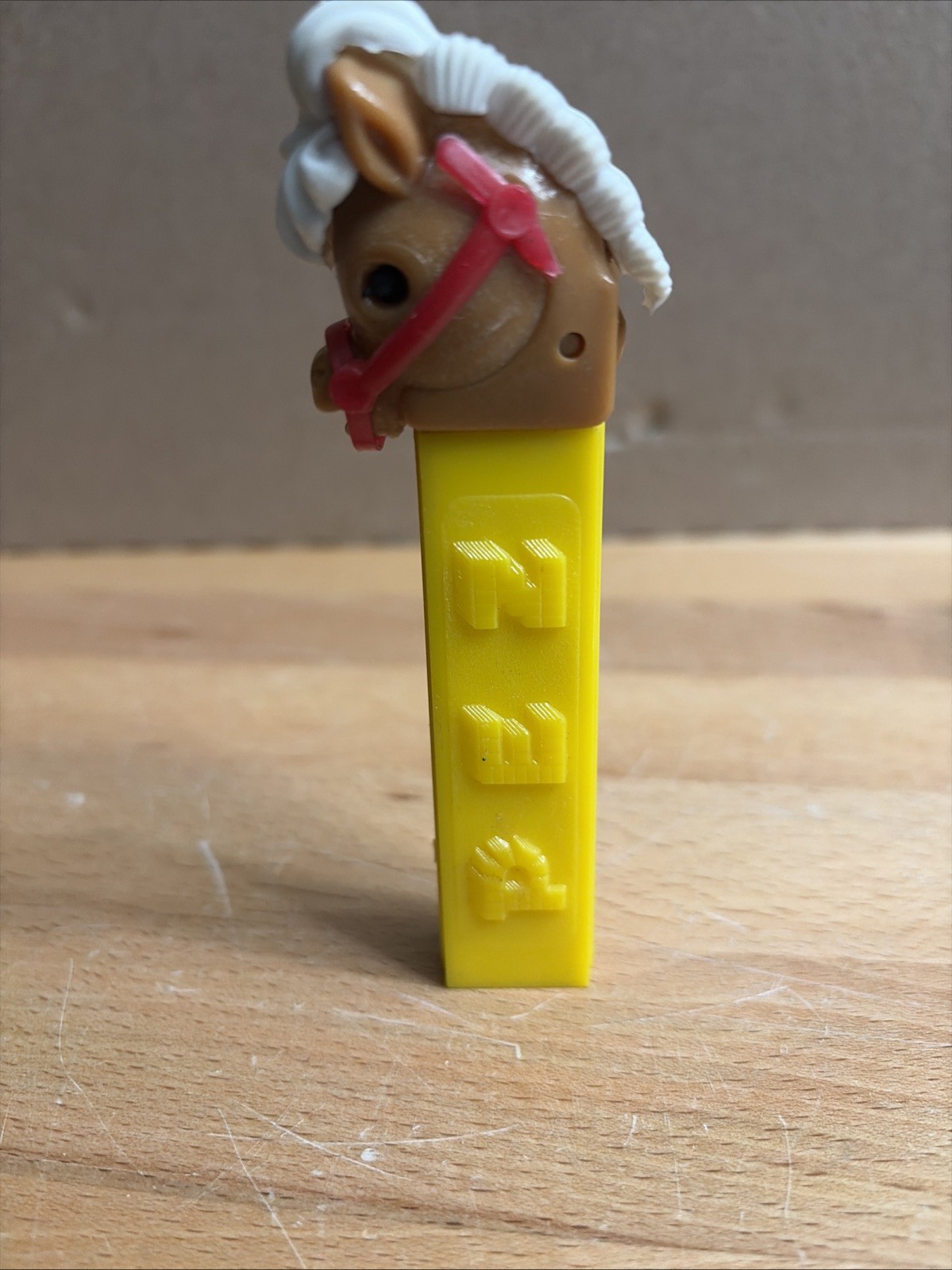 (983) PEZ VINTAGE Pony Go Round Circus Horse or Pony (983) PEZ VINTAGE Pony Go Round Circus Horse or Pony