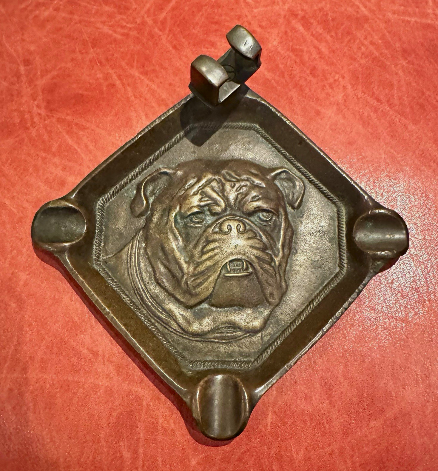 Vtg. English Bulldog Cigar/Cigarette Ashtray W/Match Box Holder Excellent Cond. Vtg. English Bulldog Cigar/Cigarette Ashtray W/Match Box Holder Excellent Cond.