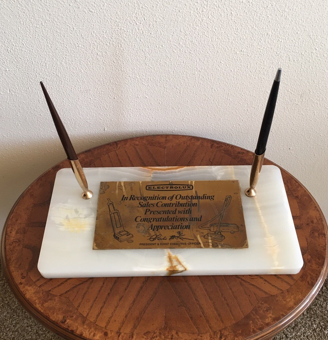 Vintage ELECTROLUX VACUUM SALESMAN AWARD Solid Marble Desk Set SHEAFFER 14k Pen