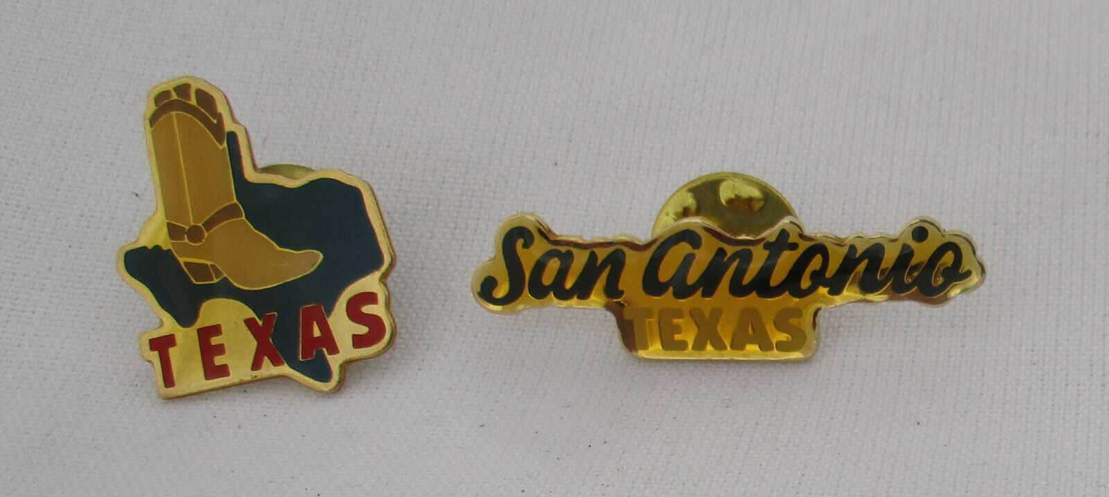 Vtg Texas State Map Cowboy Boot & San Antonio Texas Gold Tone Enamel Lapel Pin