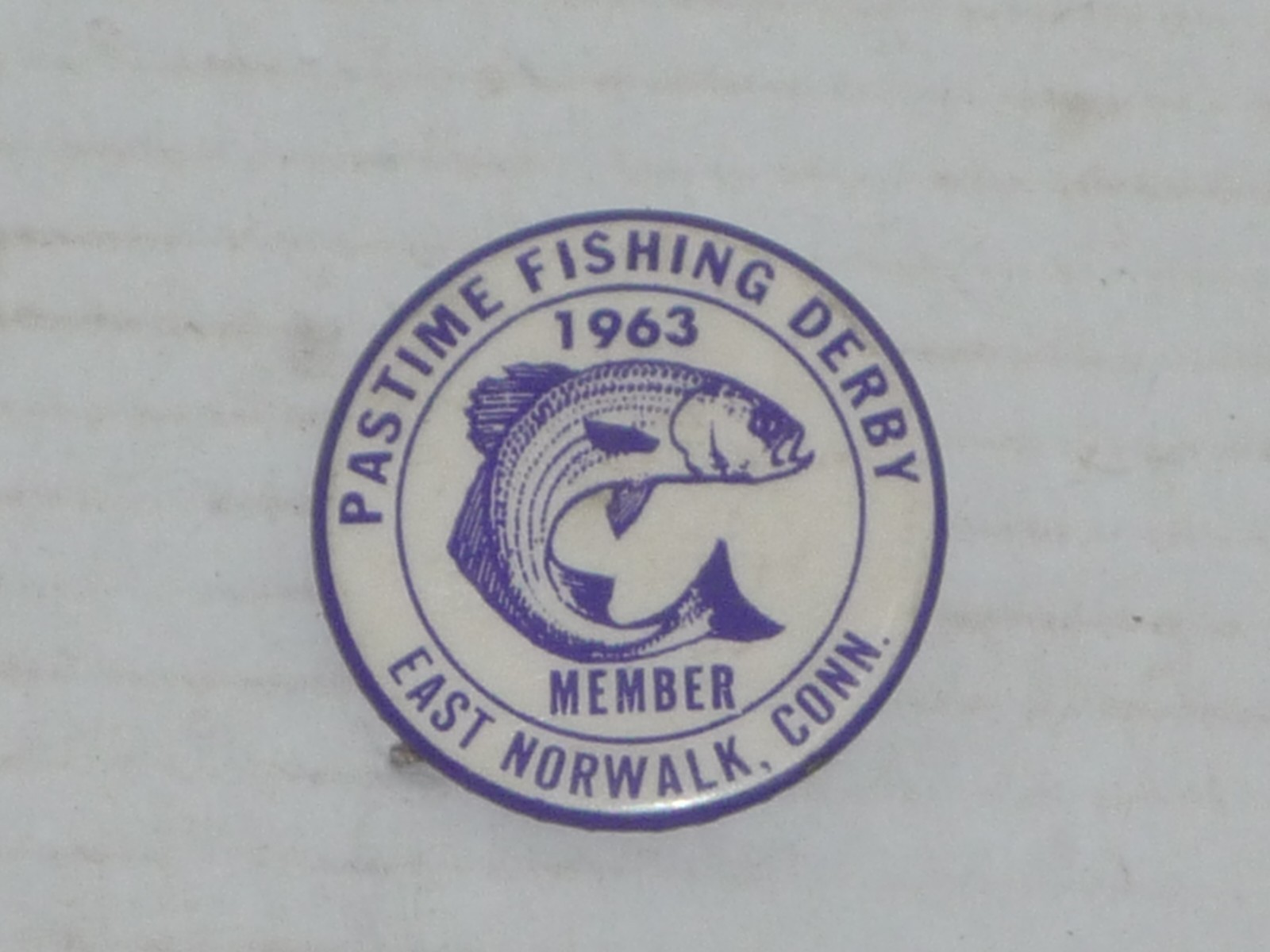 VINTAGE 1963 PINBACK PASTIME FISHING DERBY MEMBER EAST NORWALK CONN VERY NICE