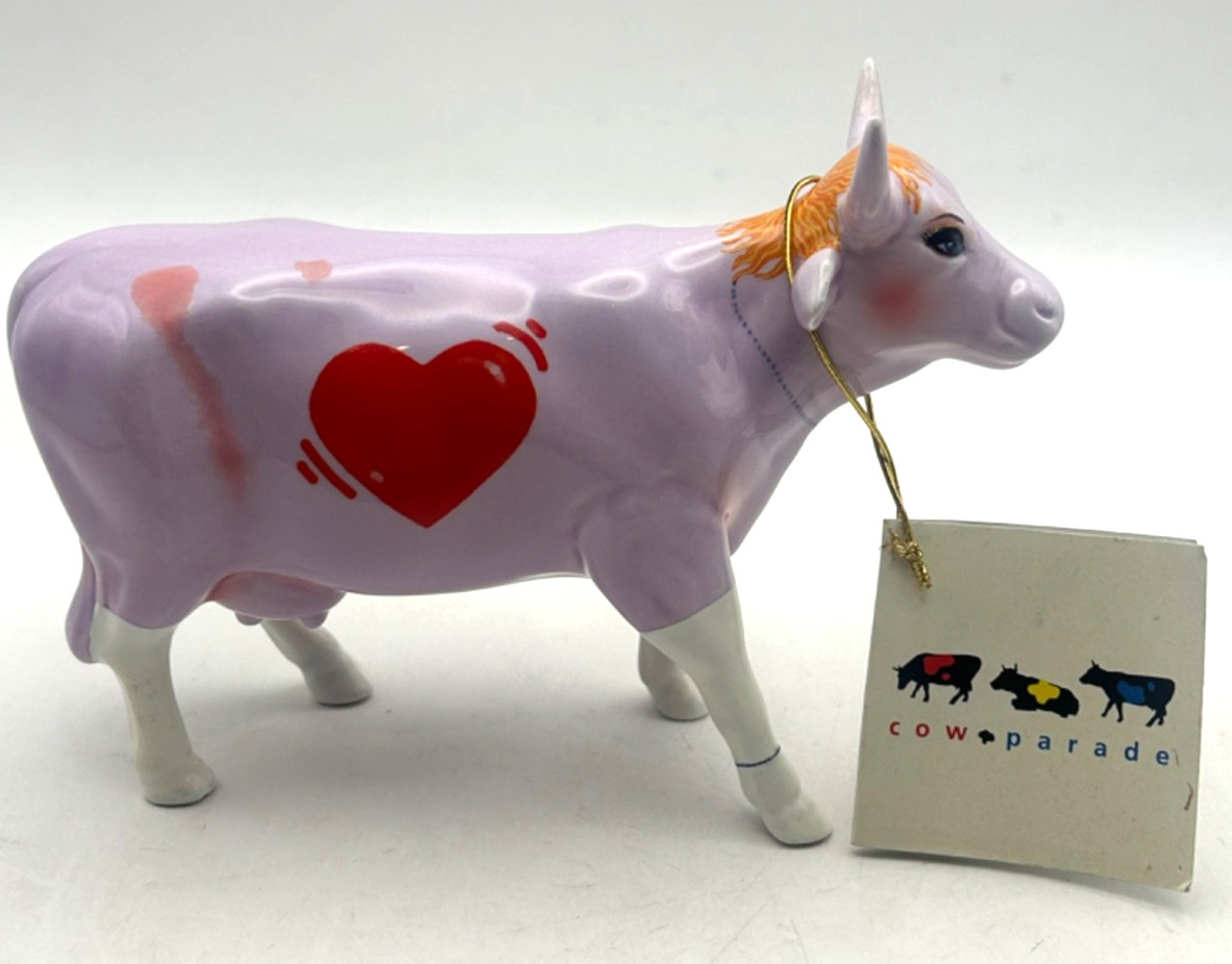 CowParade Dating Cow Pink Heart Figurine Retired 2000 w/ Tag Westland Giftware