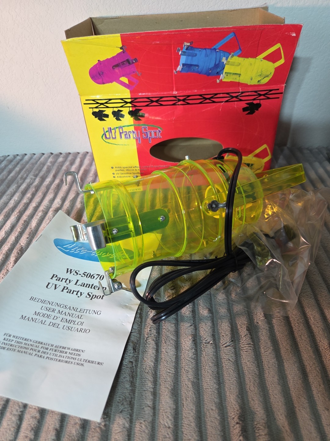 Vtg Lite Works UV Transparent Green Party Spotlight Blacklight 110V E27 Bulb NOS