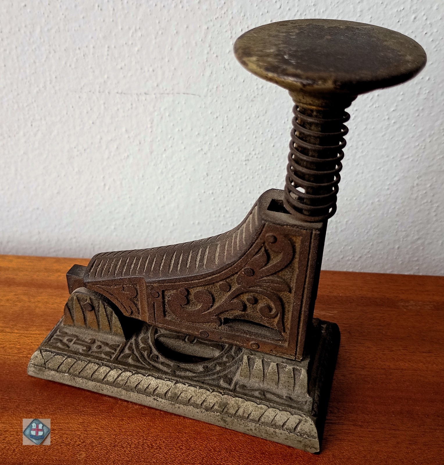 Antique cast iron stapler - model Hotchkiss No. 1