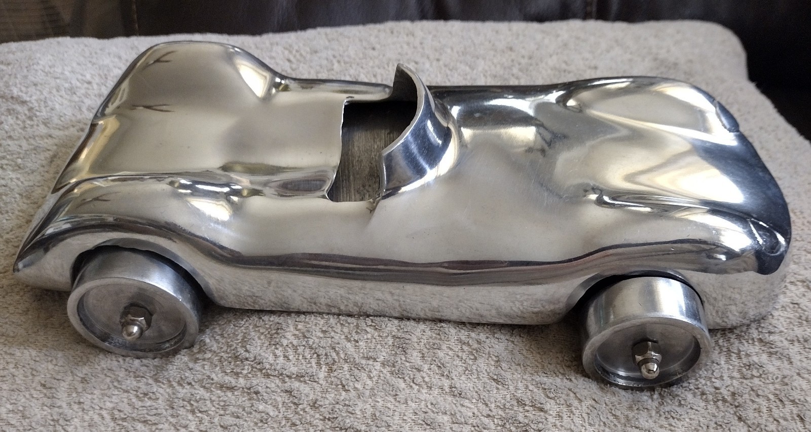 RARE Mid-Century Modern 1950's Heavy Aluminum Streamlined Auto Ashtray