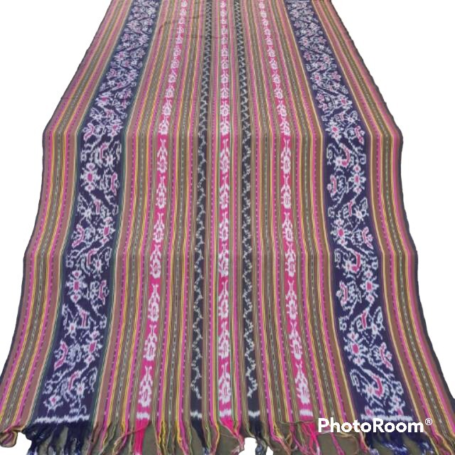 TENUN IKAT ETHNIC HANDWOVEN TEXTILES INDONESIA FOR BLANKET HOME DECORATION TE16