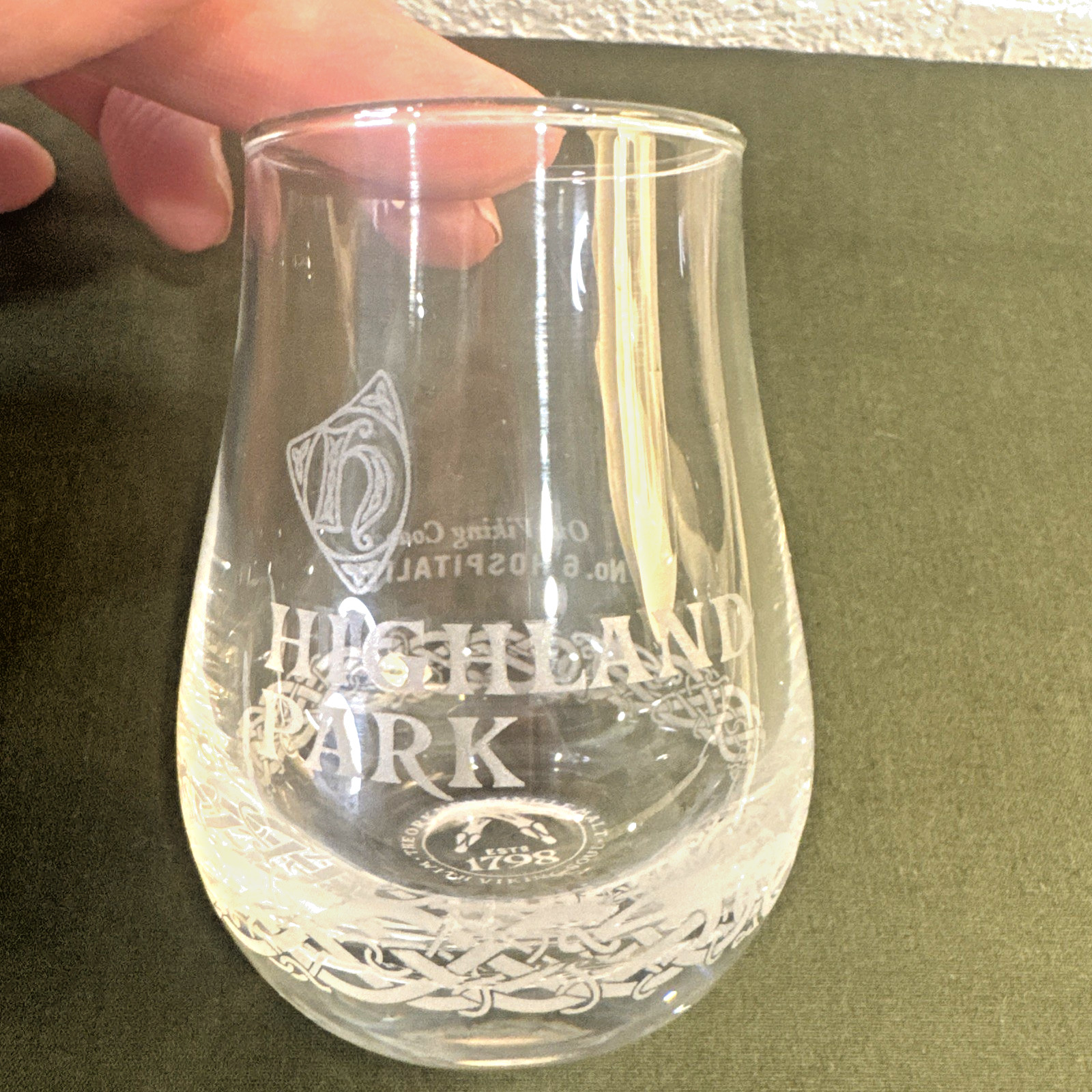 Rare Highland Park Whisky Glass No.6 Hospitality Virtue Base Logo 1798 Mint