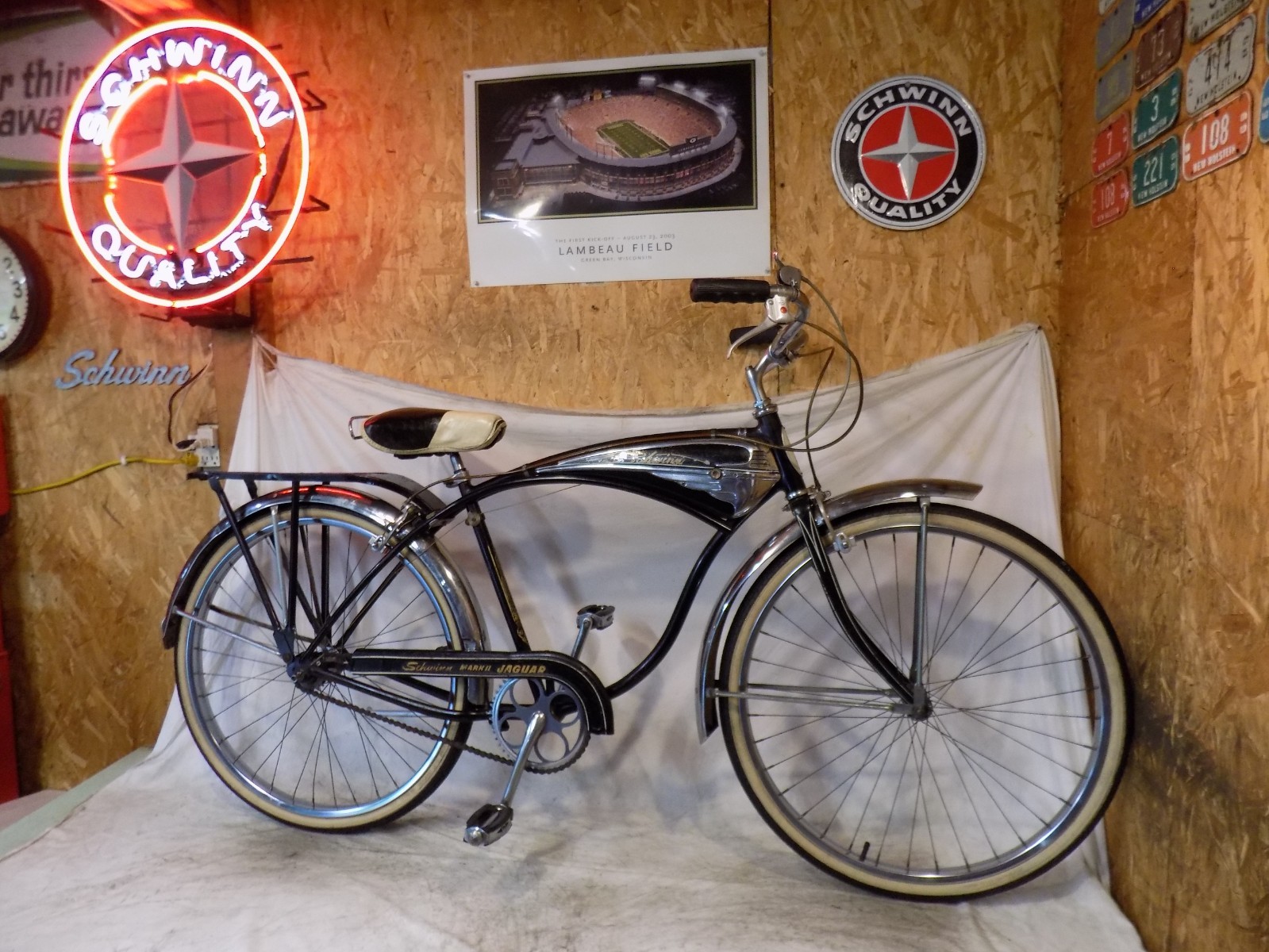 1957 SCHWINN JAGUAR MARK II TANK BIKE CORVETTE AMERICAN PHANTOM 3-SPEED PANTHER