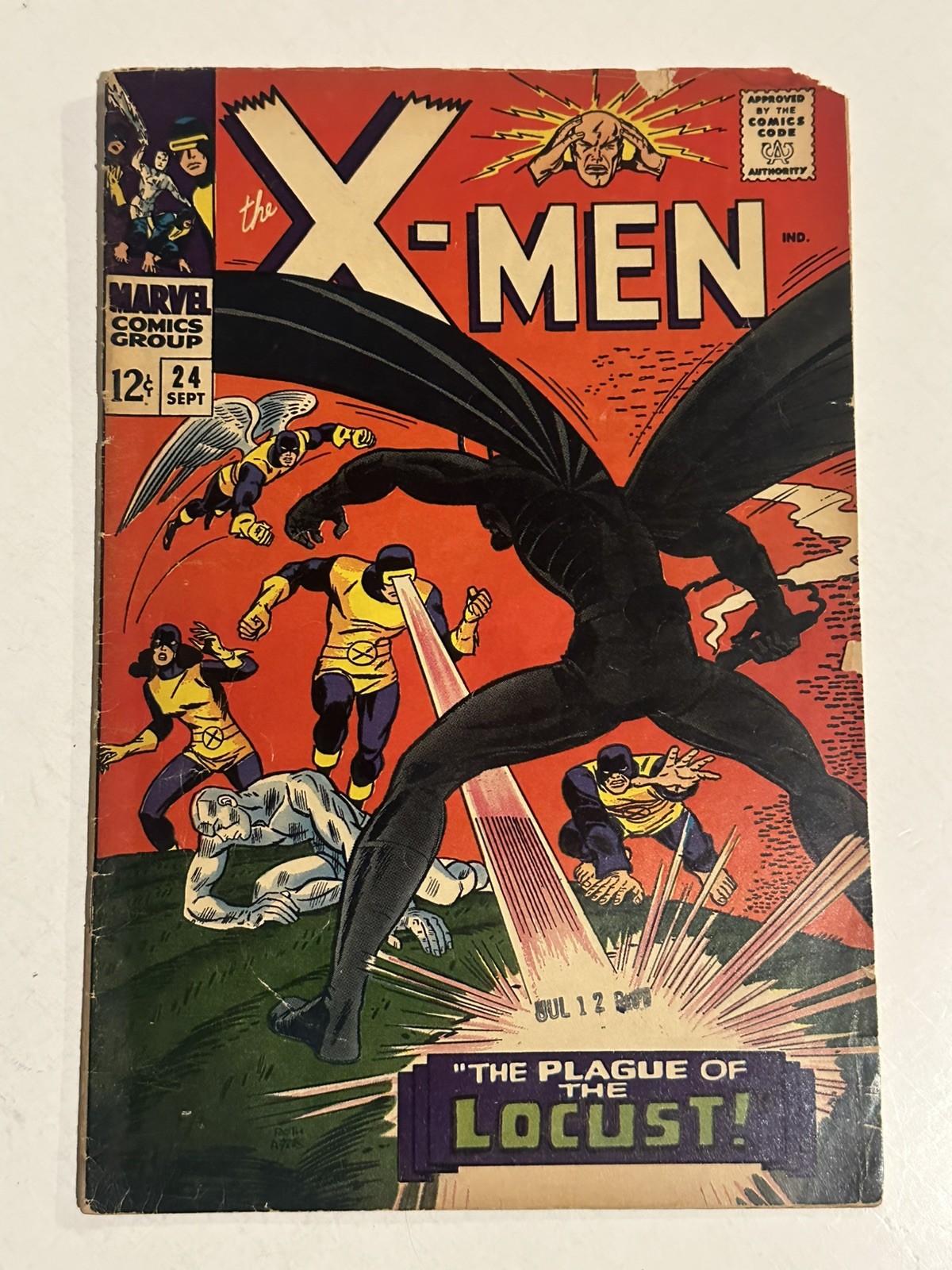 X-Men #24 Marvel 1966 1st Appearance of Locust Low Grade Silver Age Key Comic