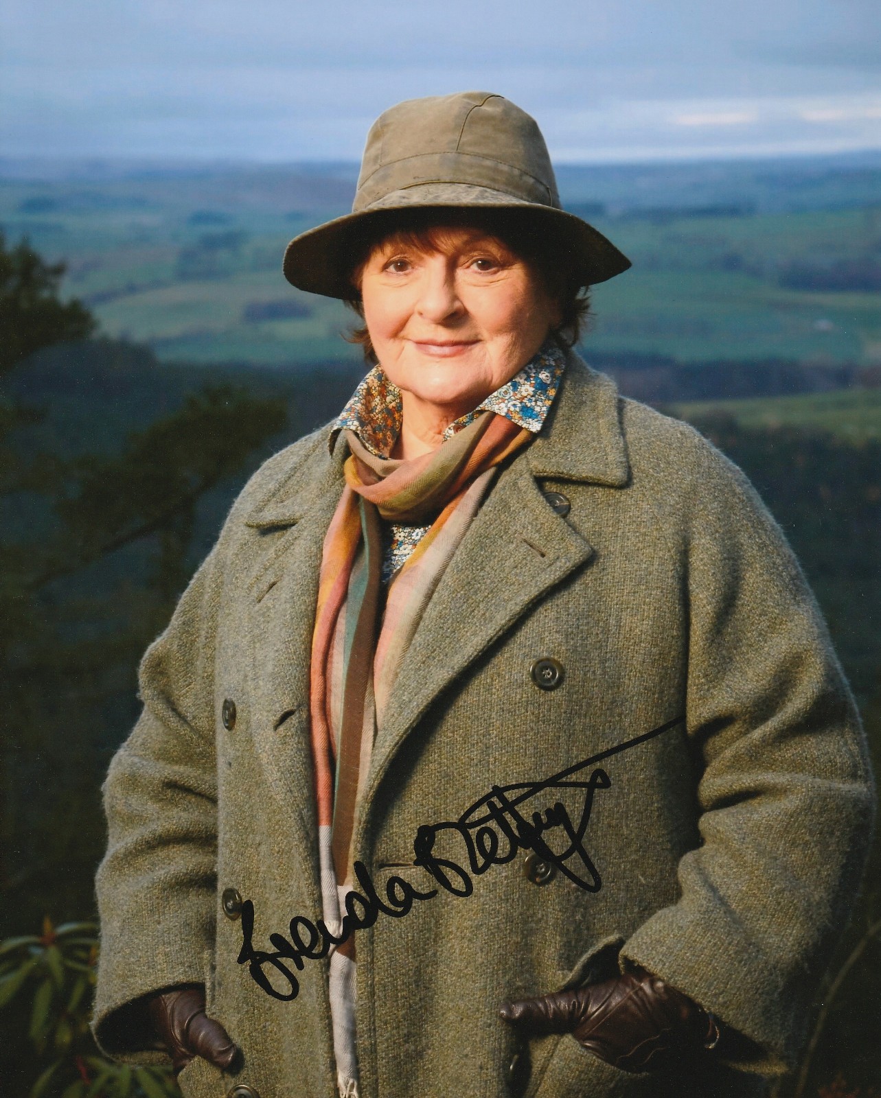 Signed BRENDA BLETHYN 10