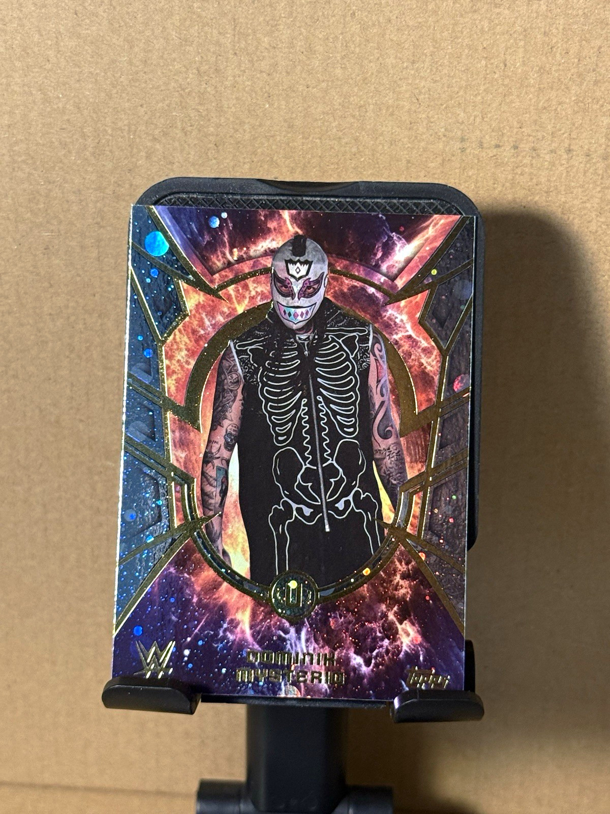 Topps Universe 2026 WWE RAW Grand Entrances Insert Dominik Mysterio GE-19