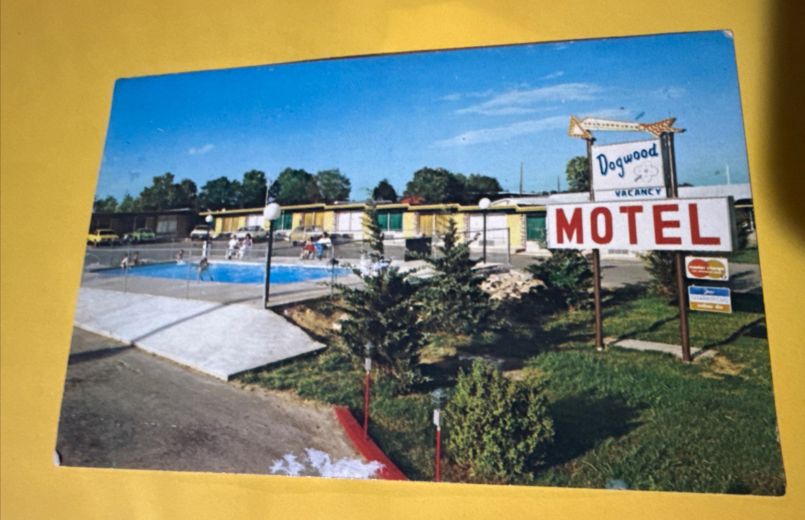 Vintage Postcard- Dogwood Motel, Mountain View, AR 1960s