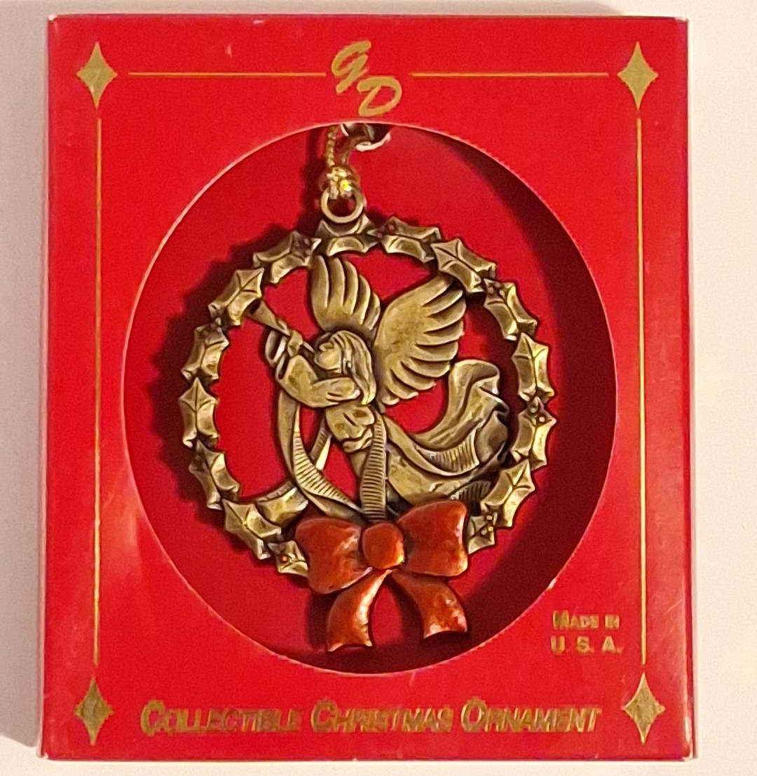 Gloria Duchin Inc. Collectable Christmas Ornament