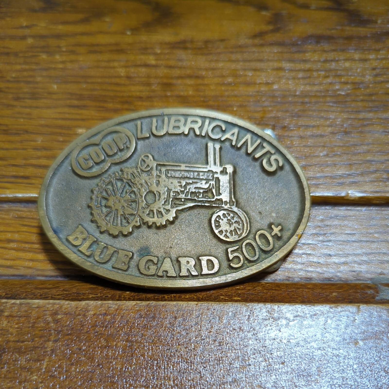 Farmland IND Series 1 John Deere A Coop Lubricants Blue Gard 500 belt buckle