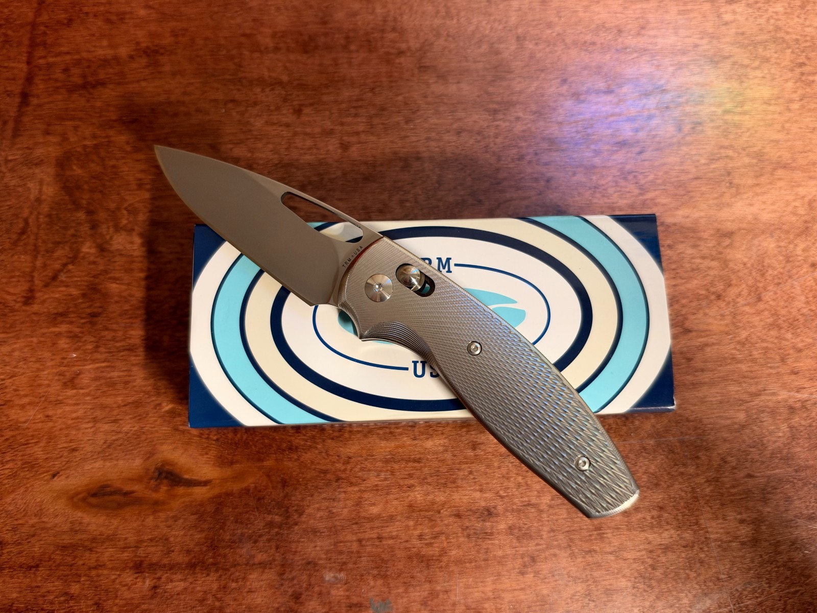 TRM BULLDOG REV B-TITANIUM LIZARD SKIN RIGHTY 20CV STEEL BLADE