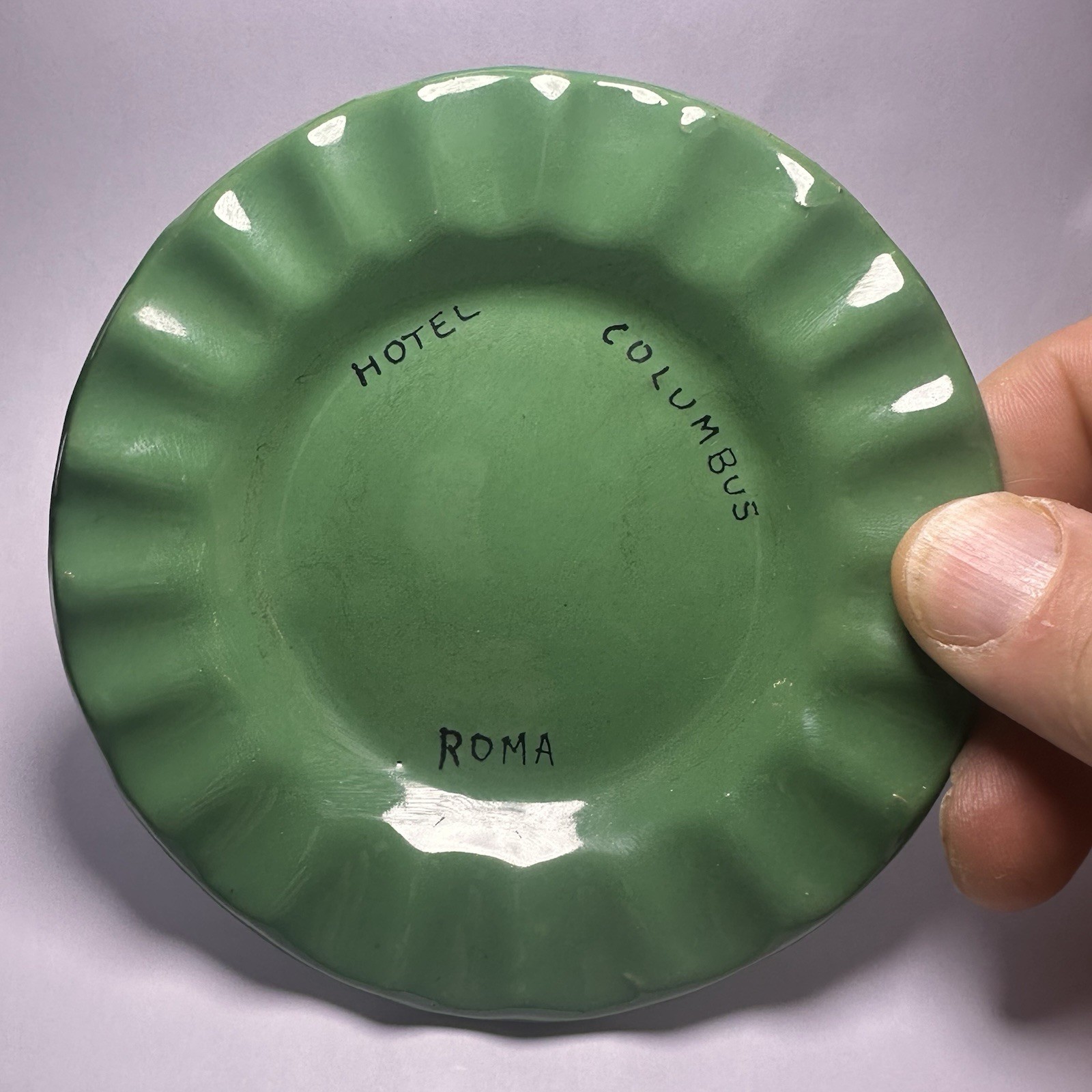 Vintage Hotel Columbus Roma Rome Italy 4.75” Green Ceramic Ashtray / Tips Tray Vintage Hotel Columbus Roma Rome Italy 4.75” Green Ceramic Ashtray / Tips Tray