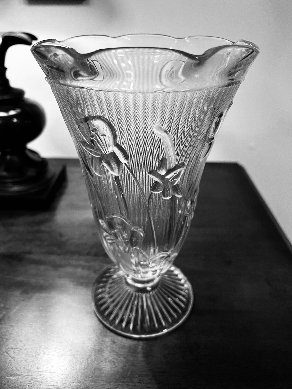 Vintage Jeanette Iris & Herringbone 9” Vase Clear Depression Glass
