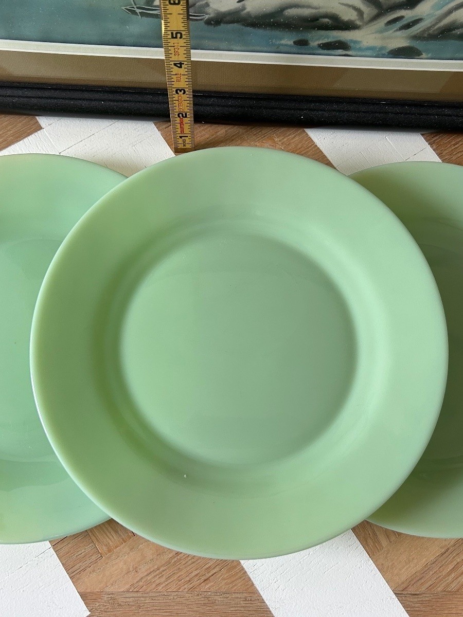 Set of 3 Vintage Style Green Ceramic Dinner Plates