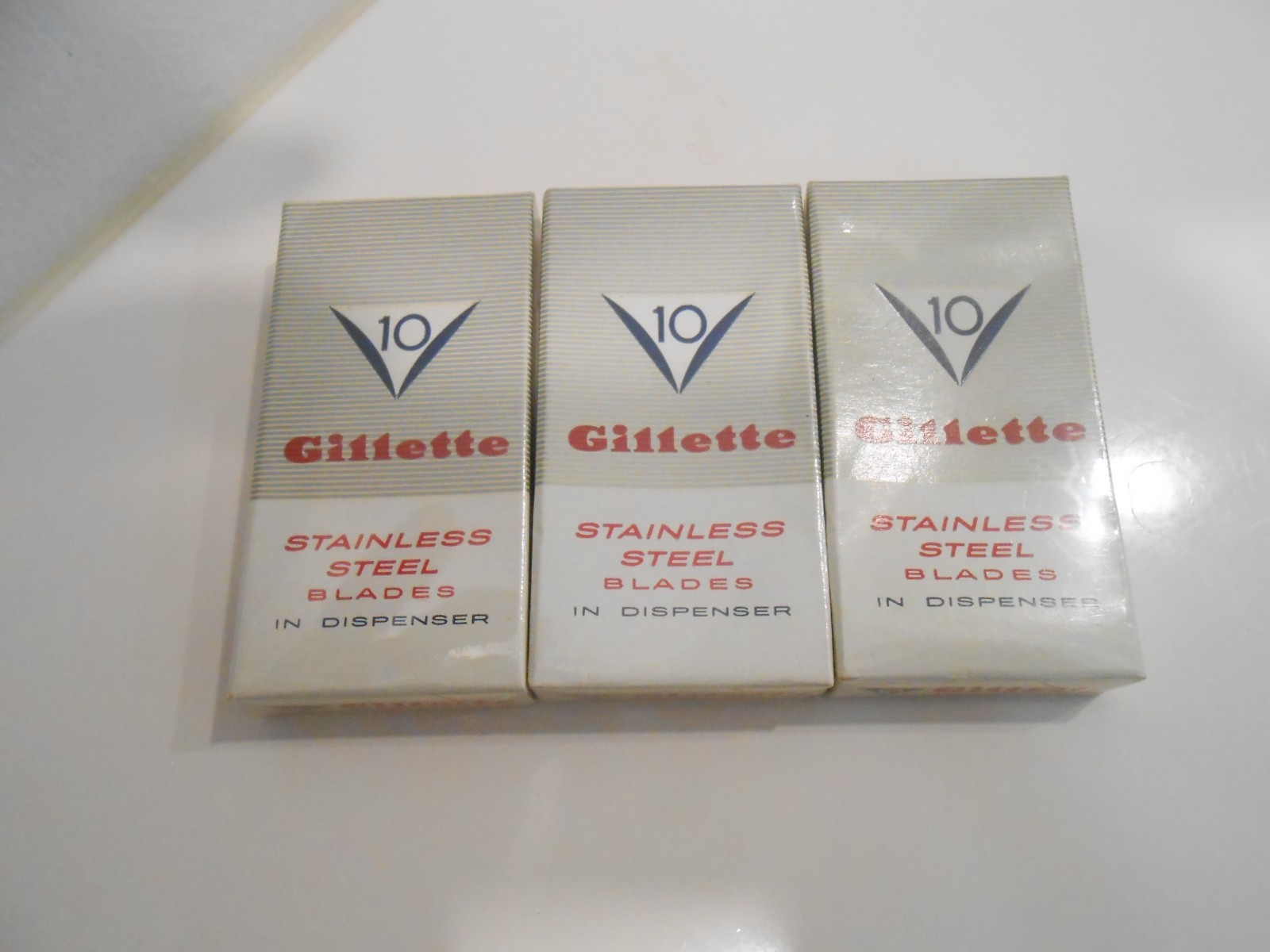 3 Boxes Of 10 Vintage 1960\'s Gillette Stainless Blades In Dispenser  NOS Sealed