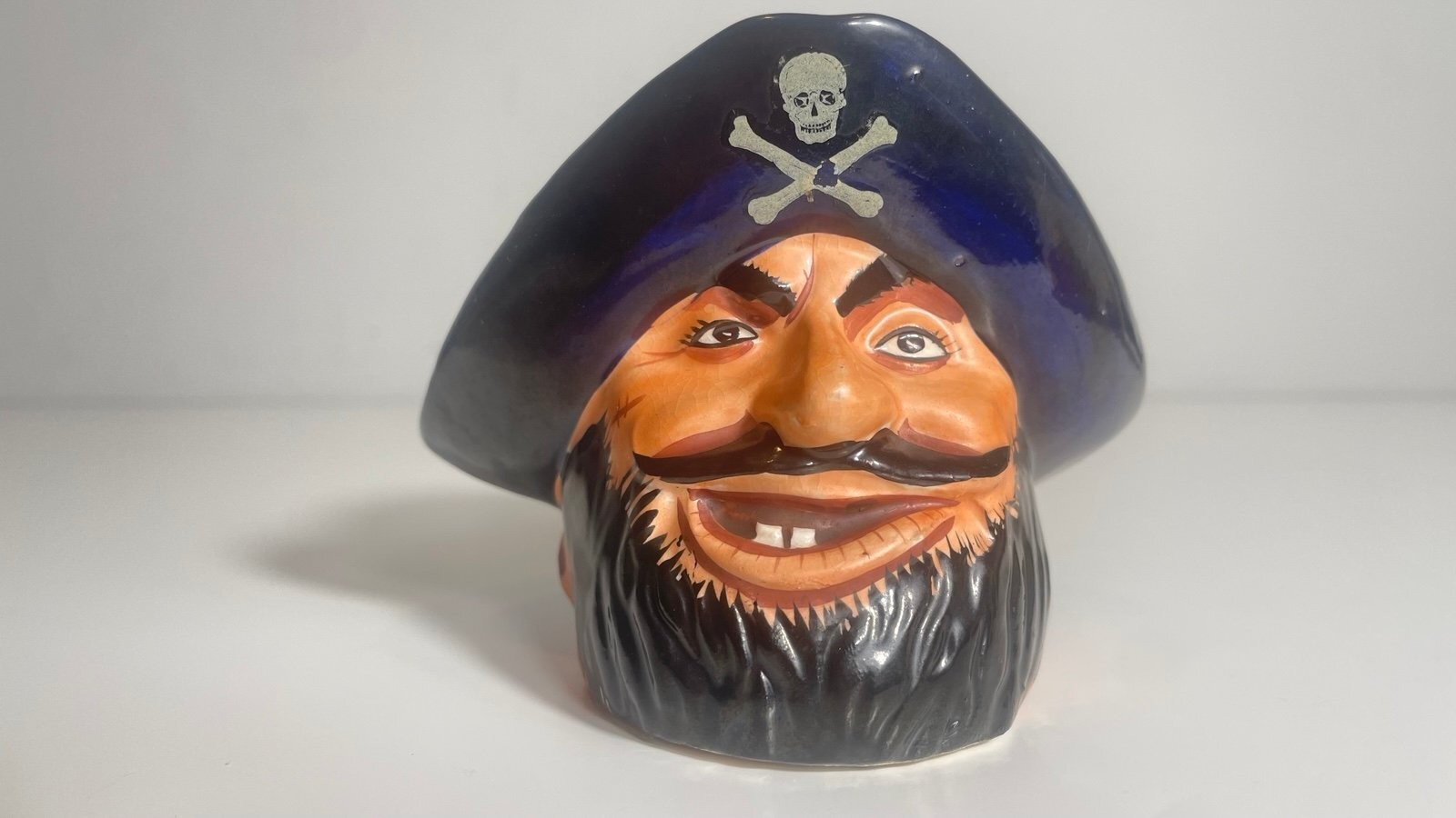 VTG Disneyland New Orleans Square Pirates Of The Caribbean Captain Jar w Lid VTG Disneyland New Orleans Square Pirates Of The Caribbean Captain Jar w Lid