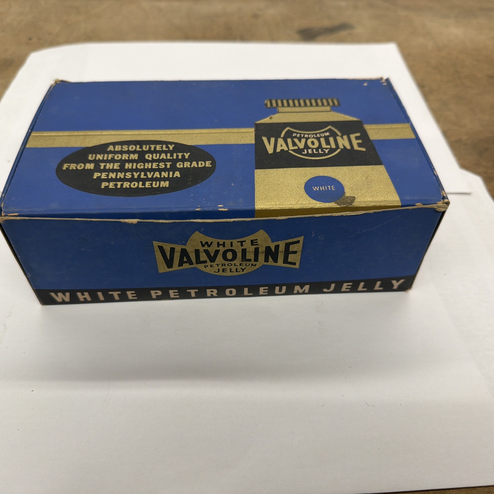VINTAGE  New Old Stock Valvoline Petroleum 12 tubes with display box