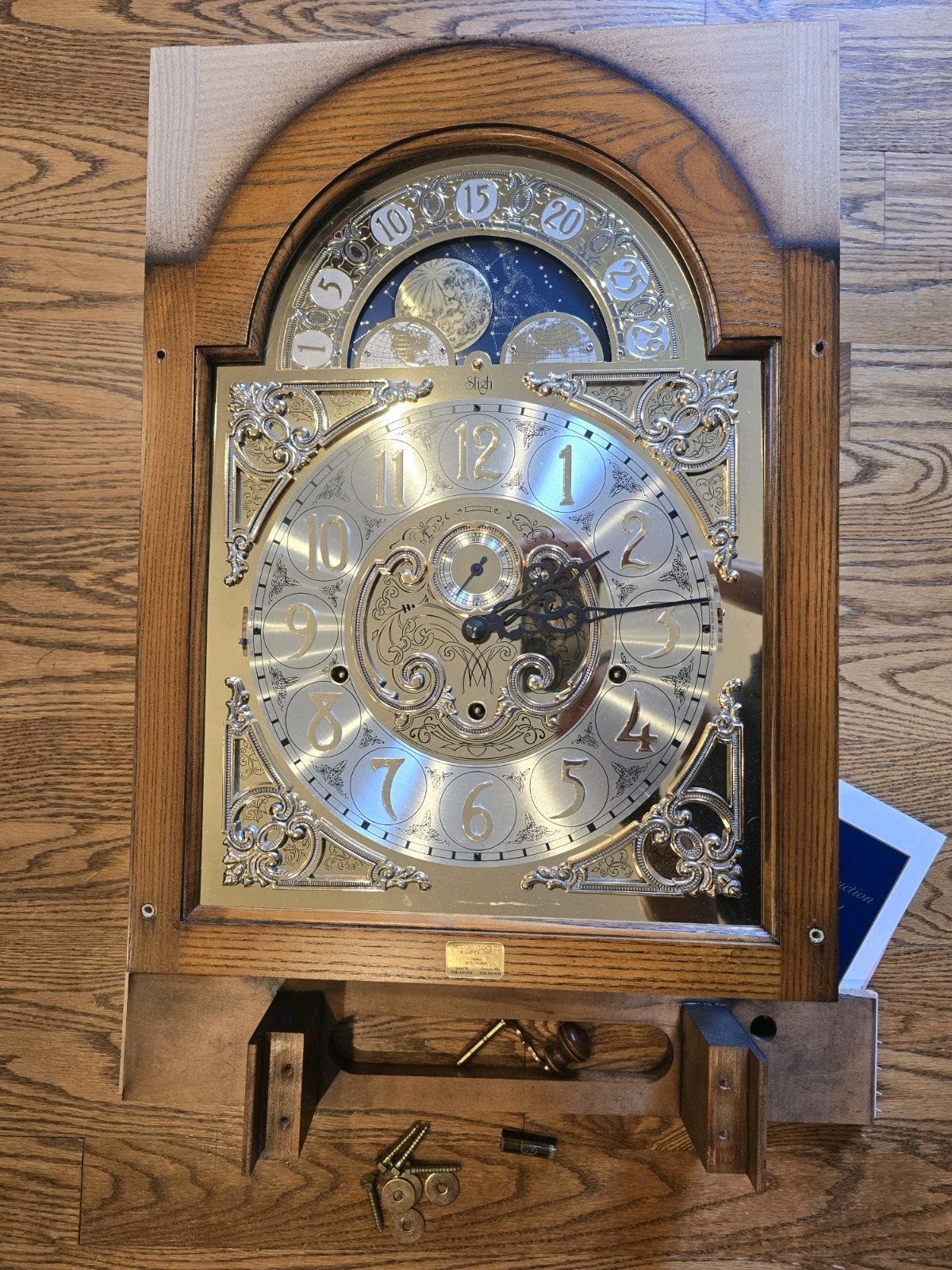 Sligh 0953-1-AB Triple Chime Grandfather Clock Hermle 2071-850 Movement 114cm Sligh 0953-1-AB Triple Chime Grandfather Clock Hermle 2071-850 Movement 114cm