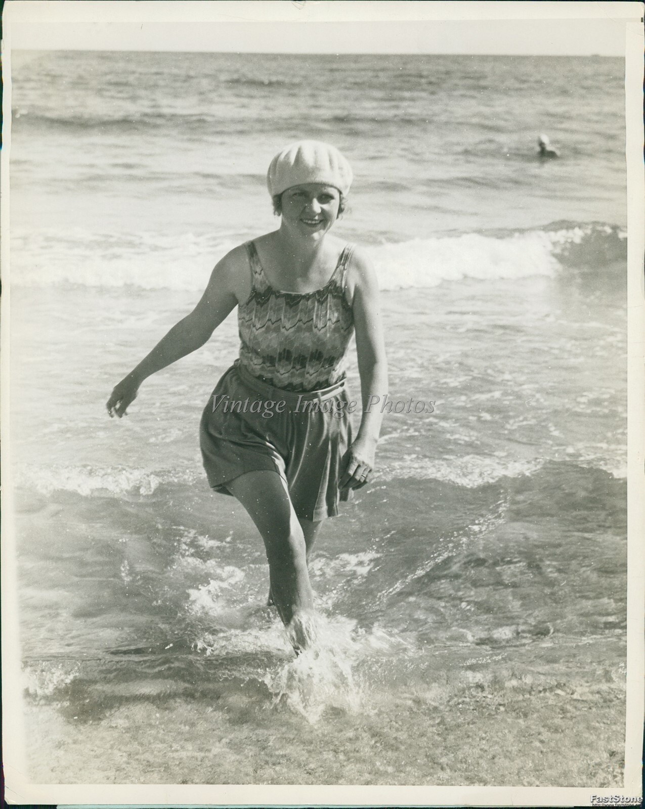 1929 Mrs Frederick W Proctor N Y C Frolics On Sea Spray Beach Society Photo 8x10