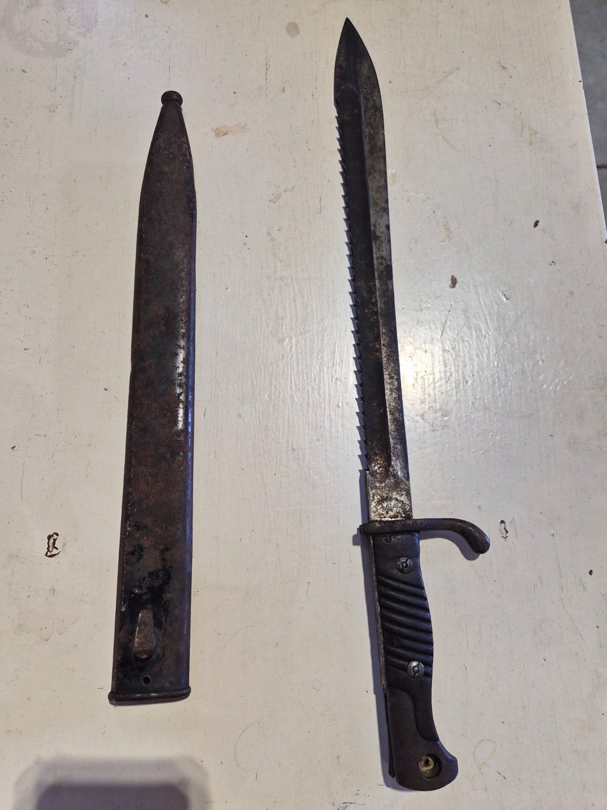 WWI German 1898/05 Sawback Butcher Bayonet DEMAG Duisburg W16 Steel Scabbard