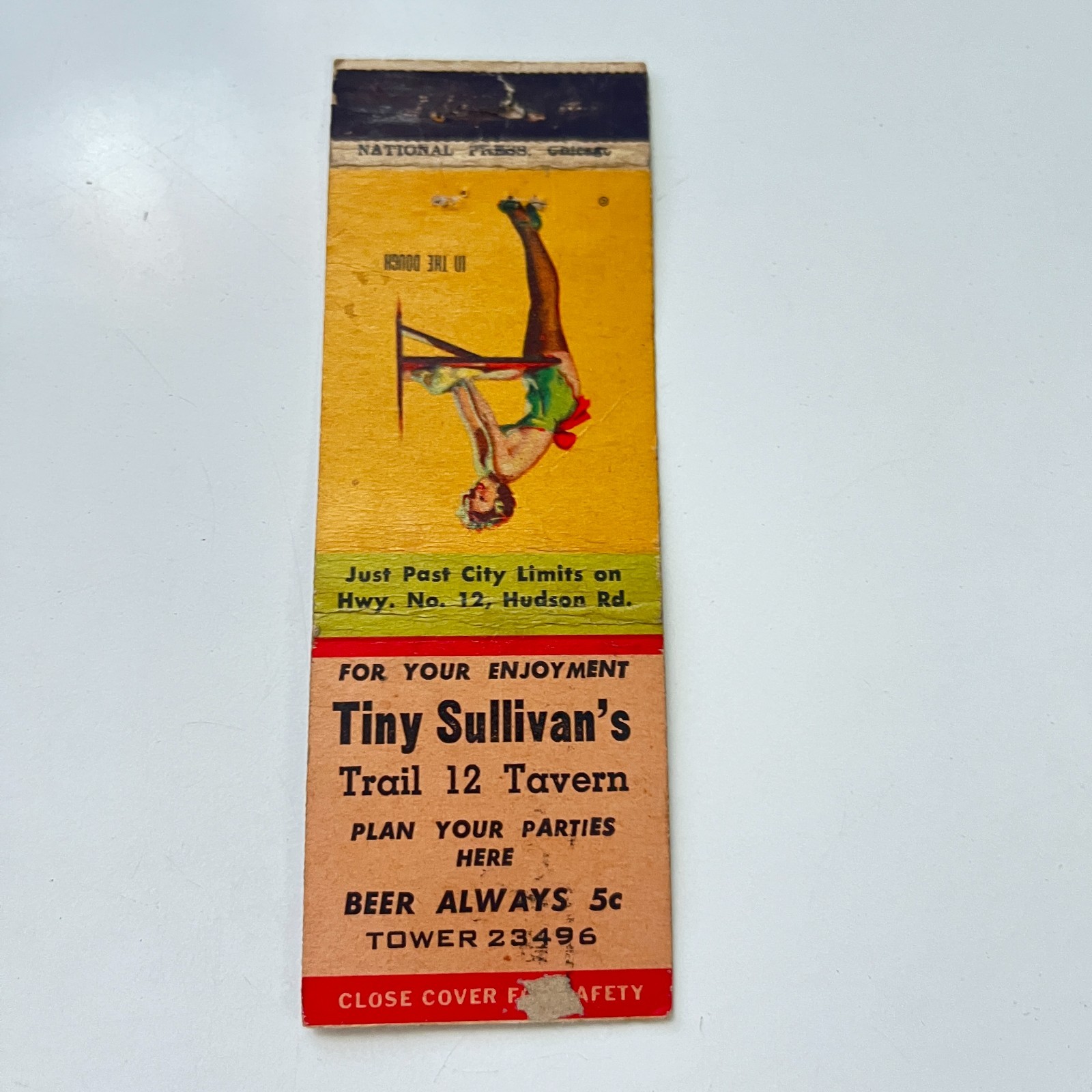 Tiny Sullivan\'s Trail 12 Tavern Hwy 12 Hudson Rd Vintage Matchbook Cover TMB93-5