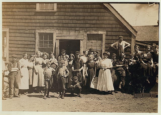 Photo:Eastport Maine 1911 Seacoast Canning Co Factory #4 Workers Group