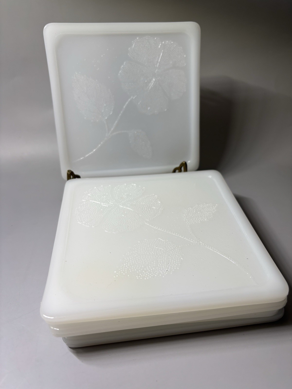 SET OF 5 MILK GLASS TILE-SHAPED GLASBAKE TRIVETS MADE BY THE MC KEE GLASS CO