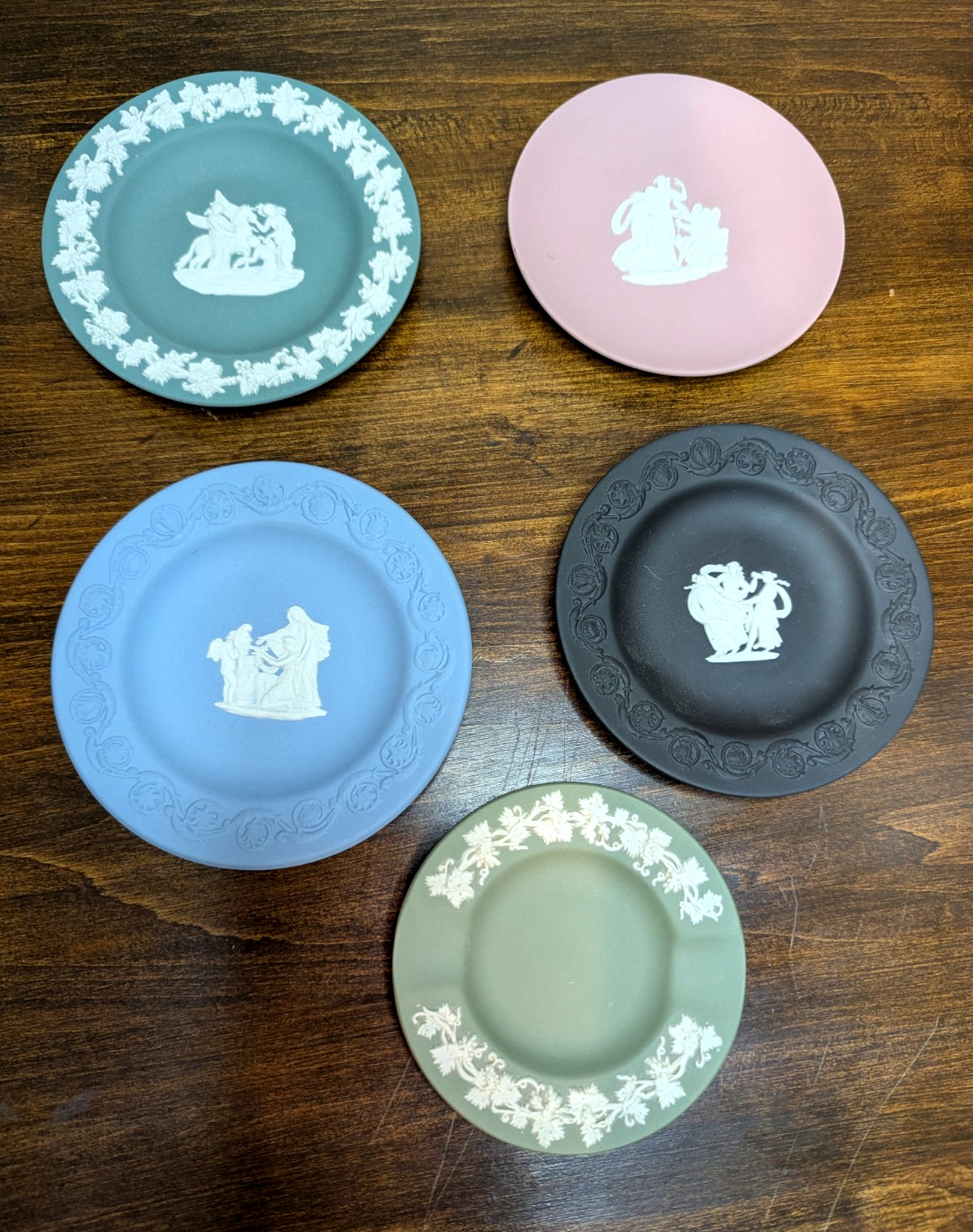 VTG Wedgwood Jasperware Lot of 5 Boxed Pin Dishes Trays Blue Pink Black 1970s