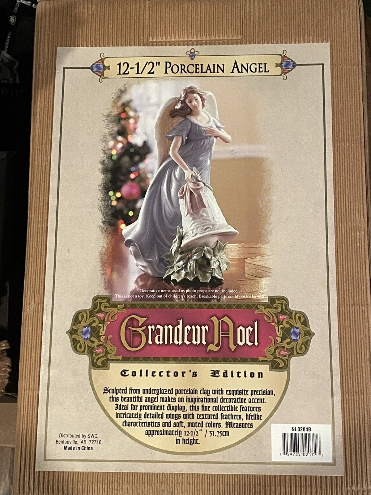 Grandeur Noel Collector\'s Edition 12-1/2\