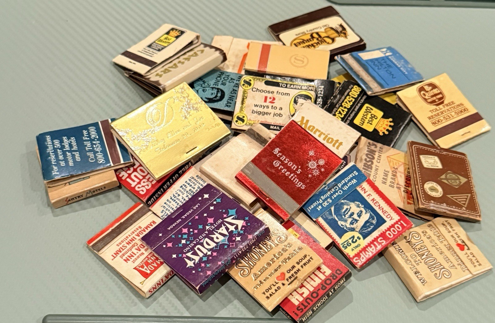 Vintage Advertising Matchbooks Lot - Hotels & Casinos: Stardust, Golden Nugget Vintage Advertising Matchbooks Lot - Hotels & Casinos: Stardust, Golden Nugget