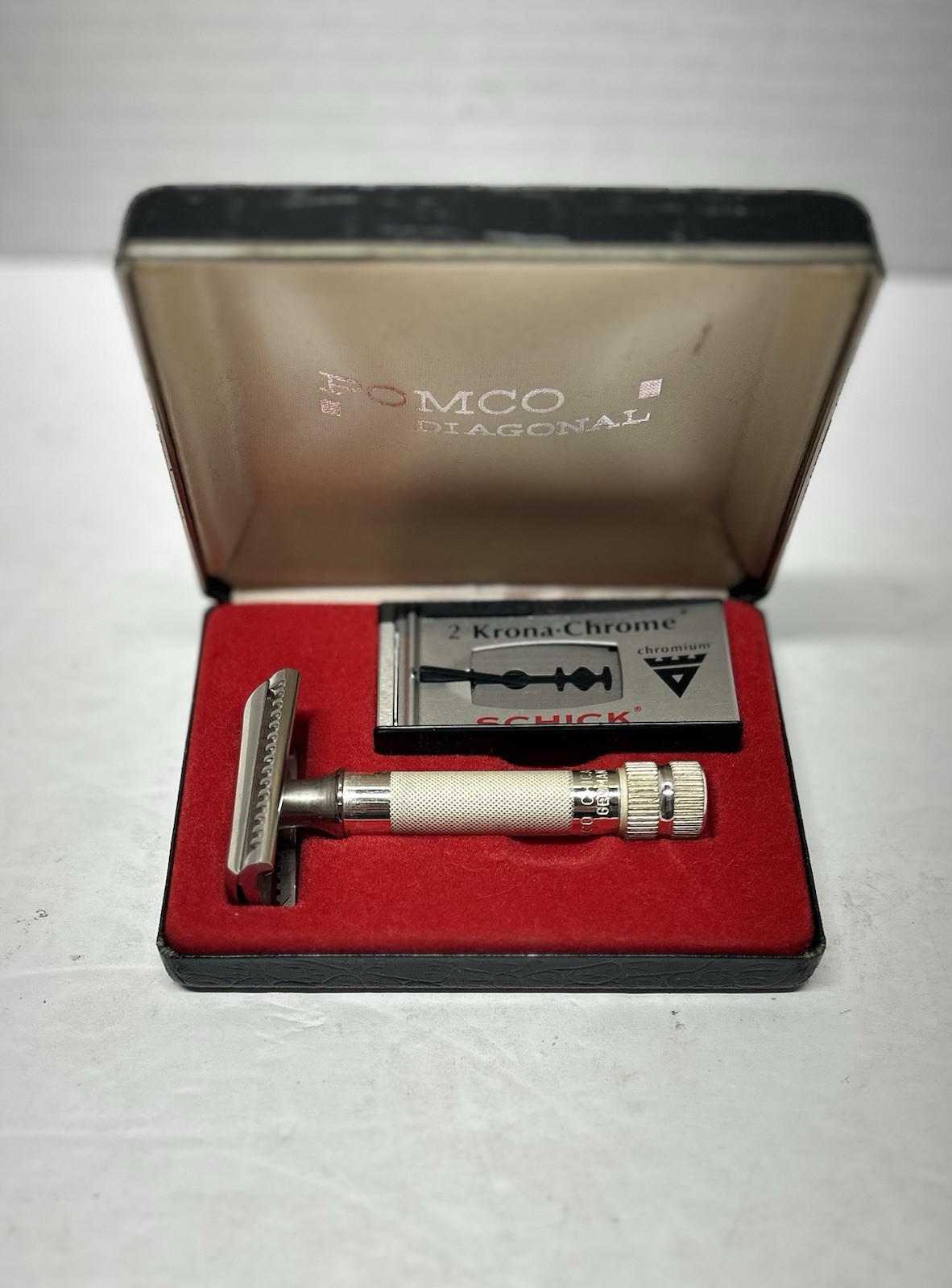 VTG RARE Pomco Diagonal Slant Safety Shaving Razor Original Box Made In Germany