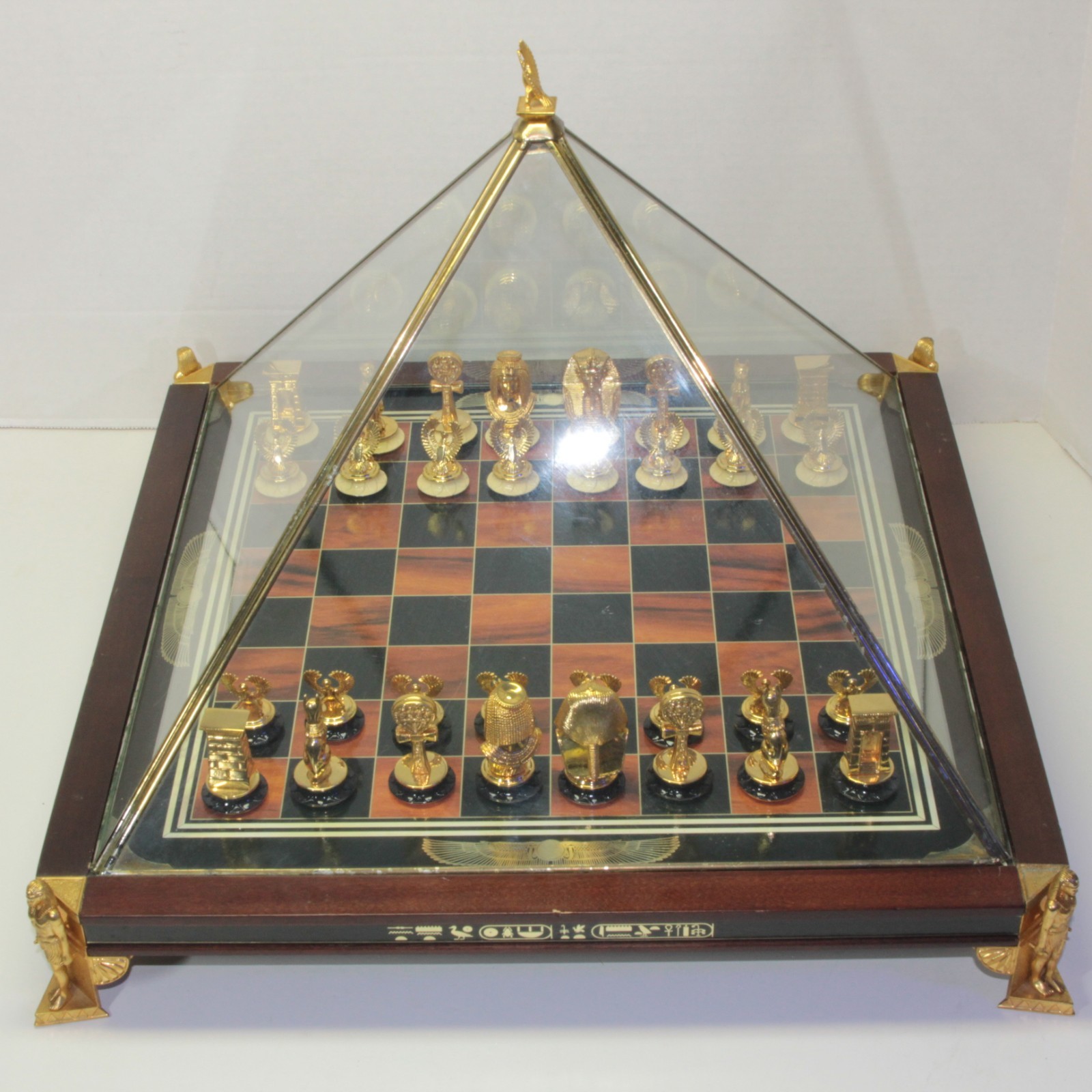 Franklin Mint King Tut Tutankhamun Chess Set 24K Gold Glass Pyramid Egyptian