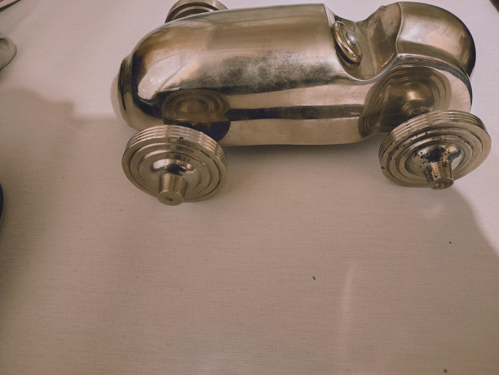 Vintage Art Deco Cast Metal Streamline Race Car Paperweight Desk Sculpture Model