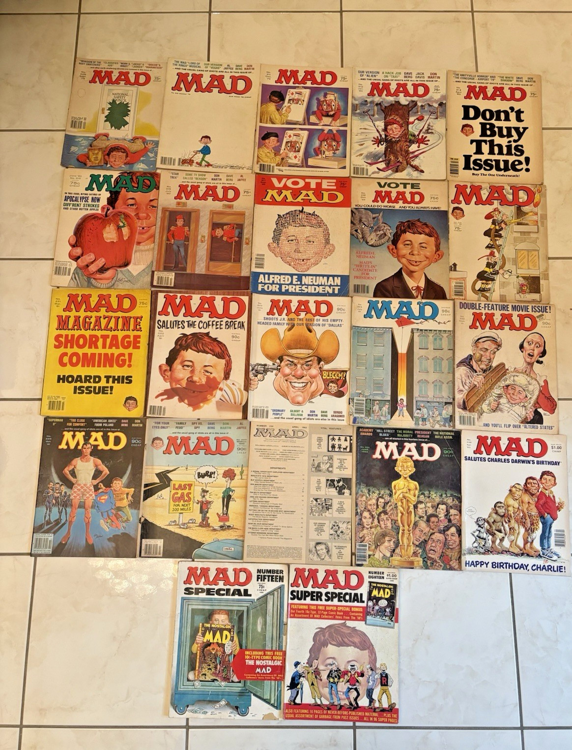 Lot 22 Vintage MAD Magazines 1974-83 209-12,214-19,221-226,229Superman,Star Trek Lot 22 Vintage MAD Magazines 1974-83 209-12,214-19,221-226,229Superman,Star Trek