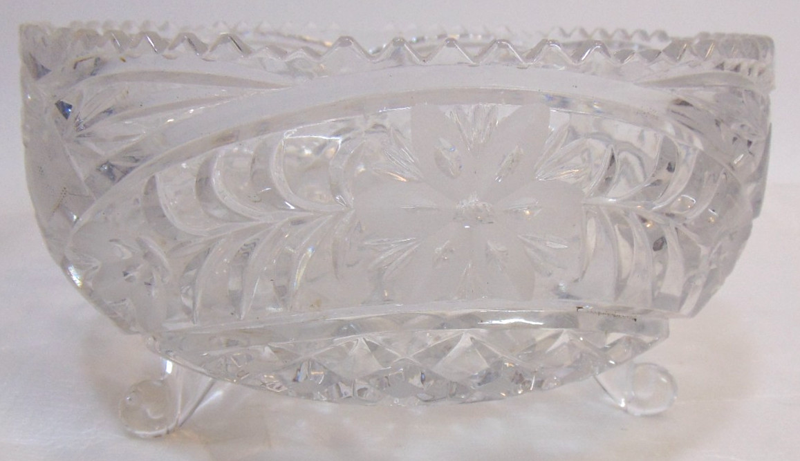 Brilliant Large Three Footed Cut Lead Crystal Fruit Bowl Centerpiece Floral VTG