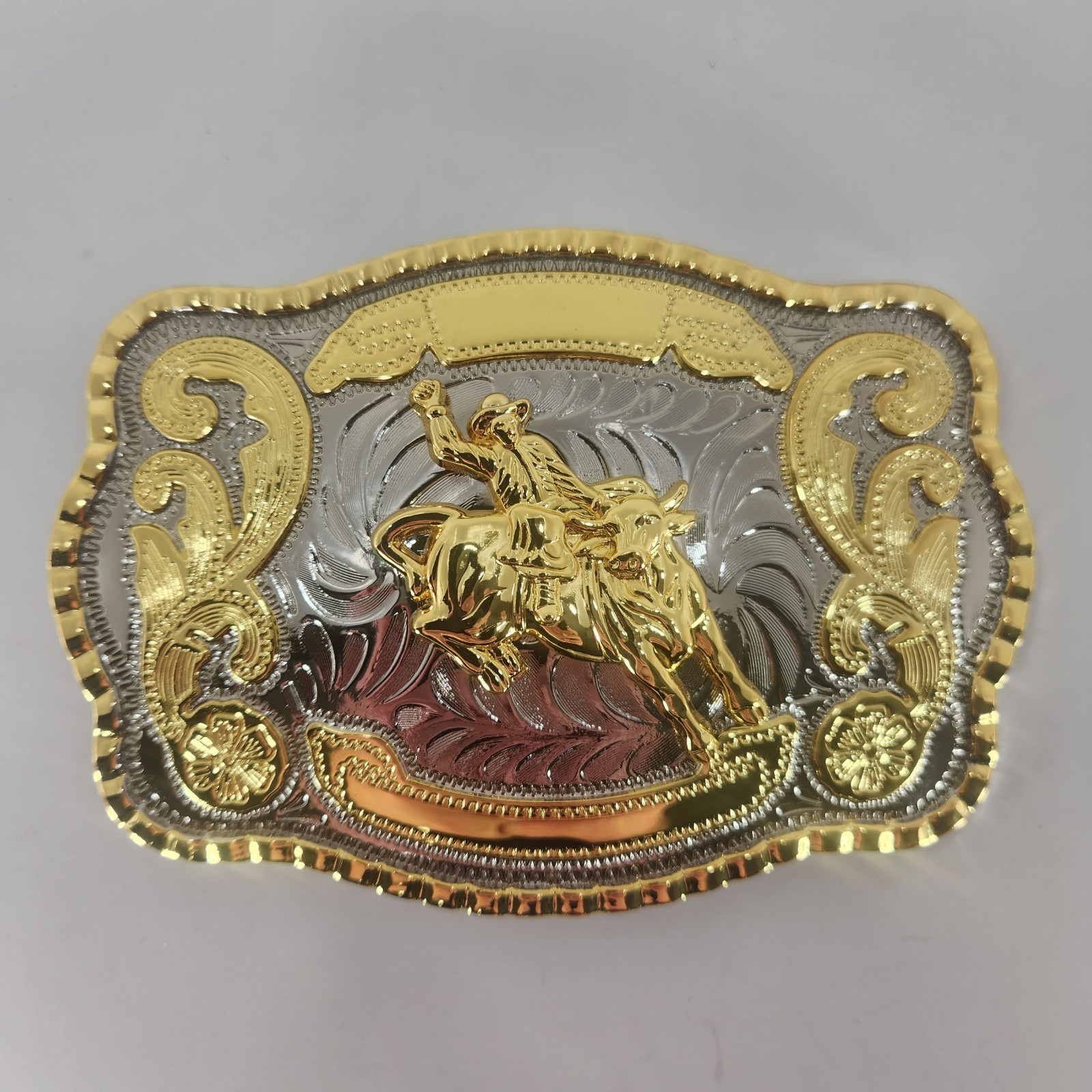LARGE GOLD & SILVER WESTERN RODEO BELT BUCKLE