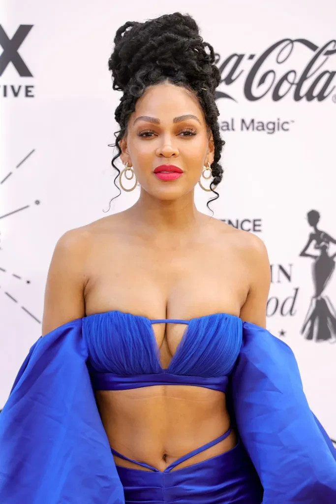 BEAUTIFUL MEAGAN GOOD 8X10 PHOTO