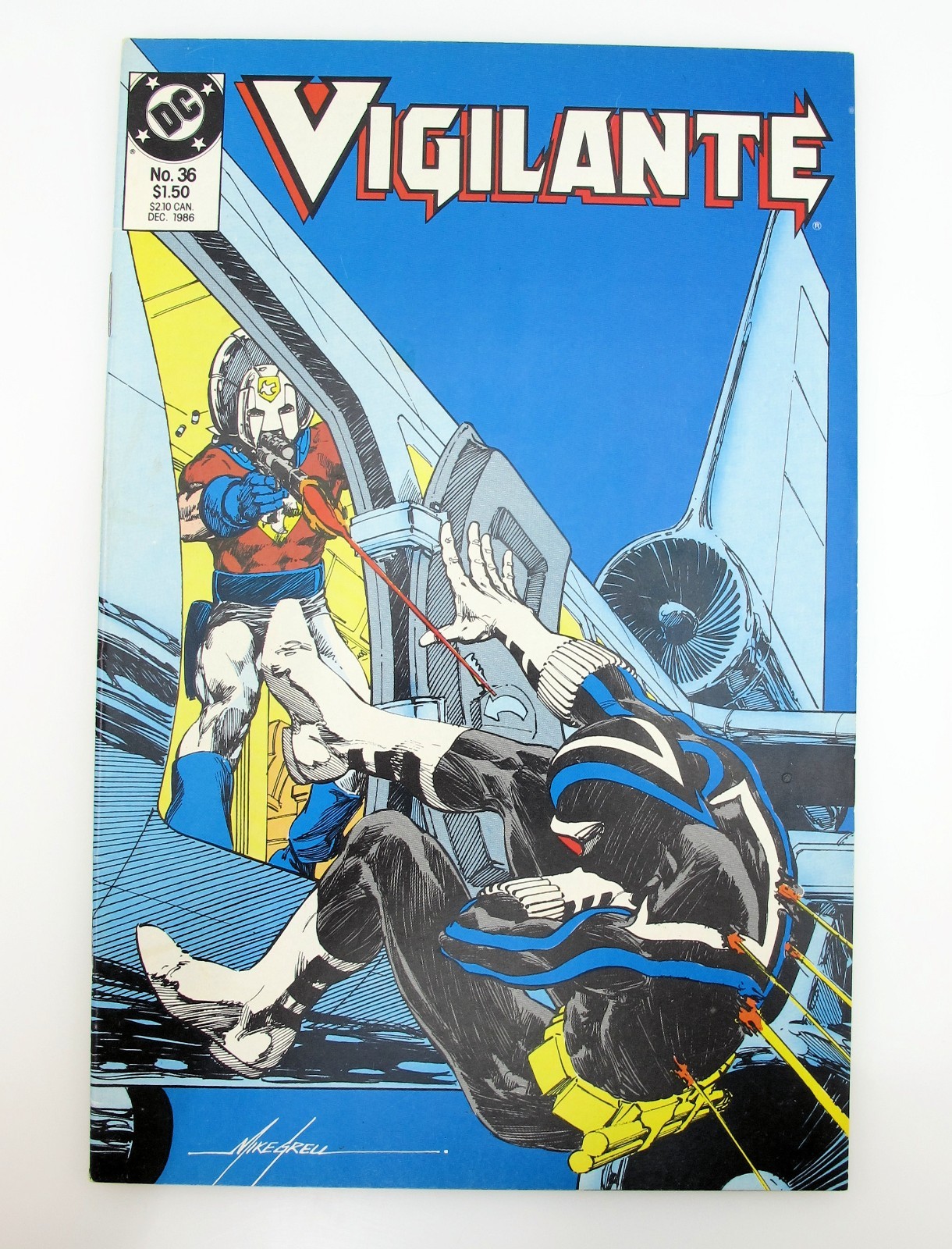 Vigilante #36 1986 DC 1st Meeting Peacemaker & Vigilante Mike Grell Cover