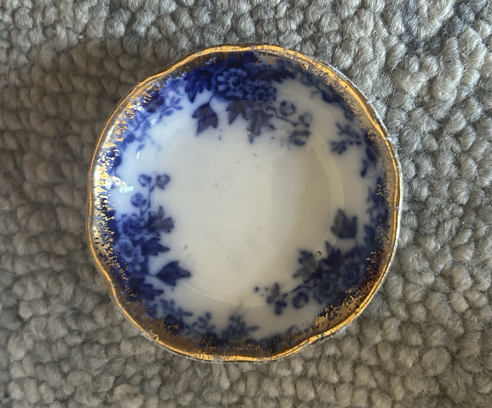 Antique WH Grindley Flow Blue “Marguerite” Pattern Butter Pat England
